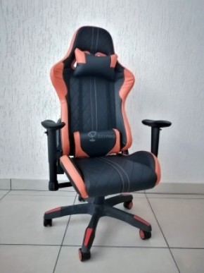 Кресло геймерское Barneo K-52 (черная экокожа оранжевые вставки) в Заводоуковске - zavodoukovsk.ok-mebel.com | фото
