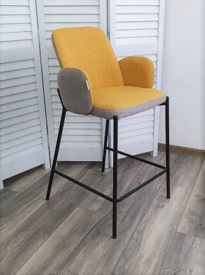Полубарный стул NYX (H=65cm) VF106 желтый / VF120 серый М-City в Заводоуковске - zavodoukovsk.ok-mebel.com | фото